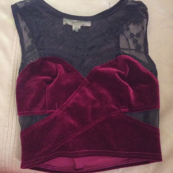 Mesh/velvet crop top - Picture 3 of 4