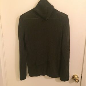 Green Chico's Sweater ⚡️SOLD ⚡️