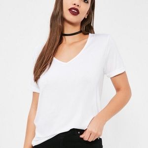 White boyfriend v-neck t-shirt.