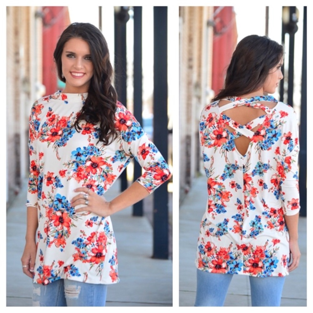 ❗️SALE ❗️NEW White floral cross back tunic