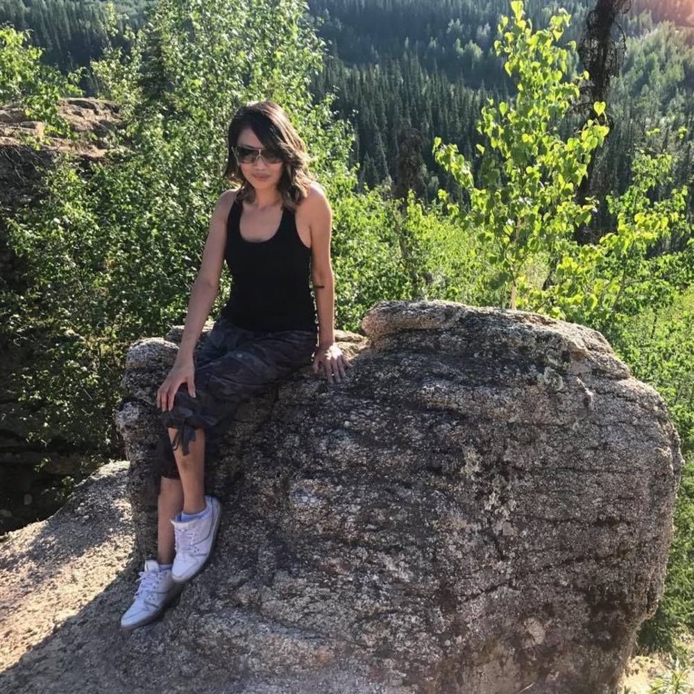 Meet your Posher, Cynthia