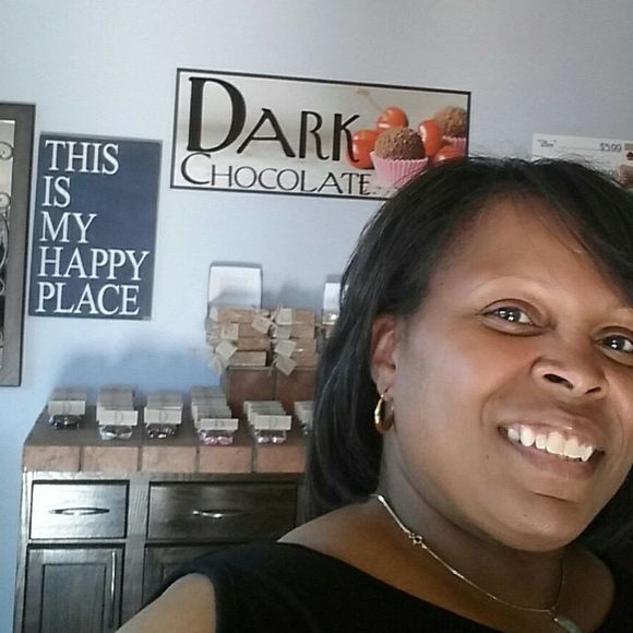 Meet your Posher, Ressa - Picture 1 of 1