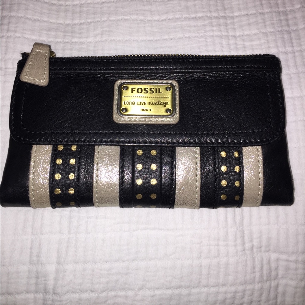 Fossil wallet