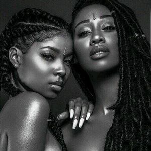 Meet your Posher, Devin