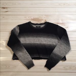 Ombré Cropped Sweater Ombré Cropped Sweater