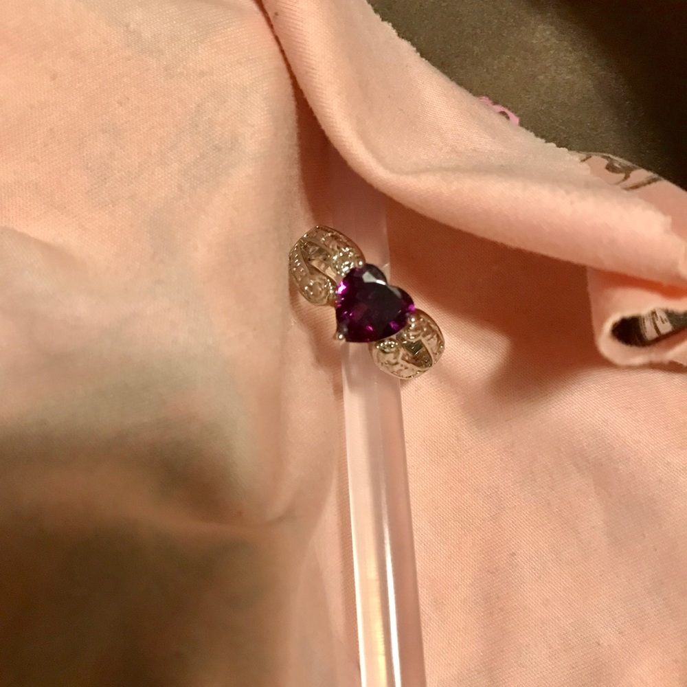 Ring - Picture 7 of 8