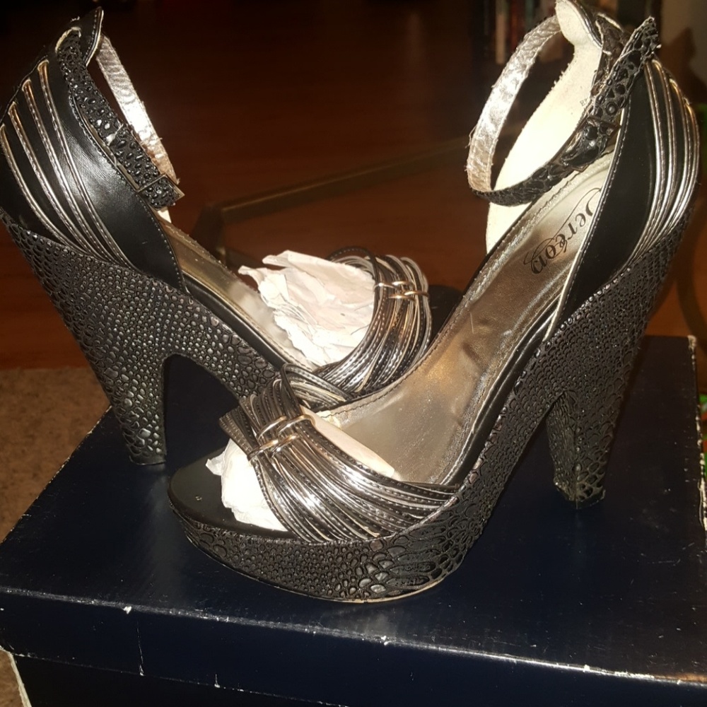 House of Dereon Heels By Beyonce