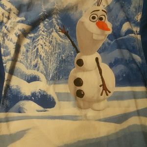 Xlrg olaf disney scrub top