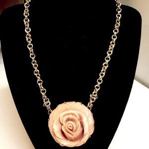 Rose Color Statement Necklace Rose Color Statement Necklace