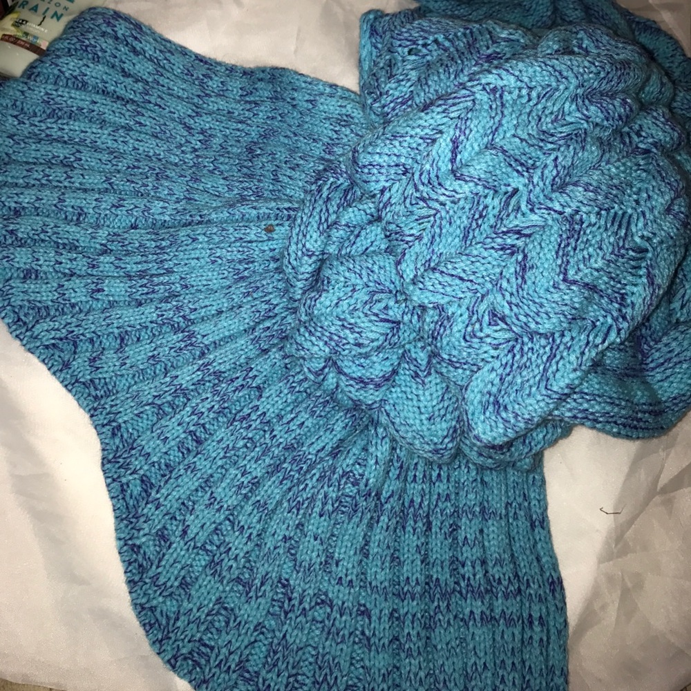 Mermaid tail blanket