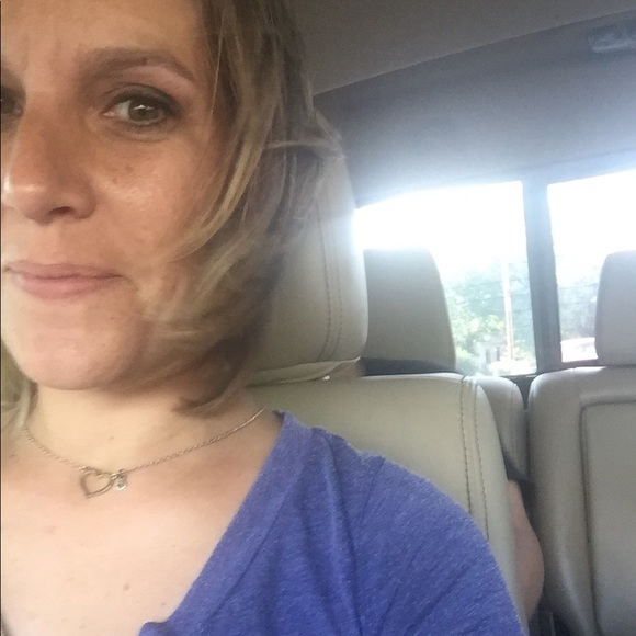 Meet your Posher, Nadine - Picture 3 of 8