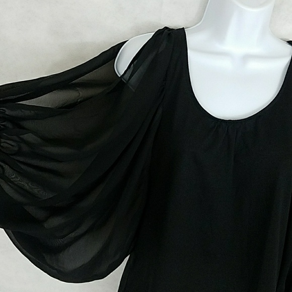 Cold shoulder sheer sleeved blouse by Xhilaration - Picture 5 of 8