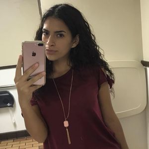 Meet your Posher, Gabriella
