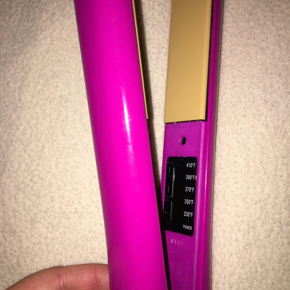 CHI air hair straighter
