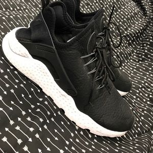 Black LEATHER HUARACHE sneakers