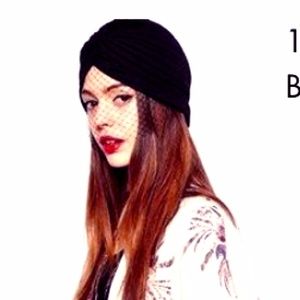 ASOS NETTED VEILED BEANIE