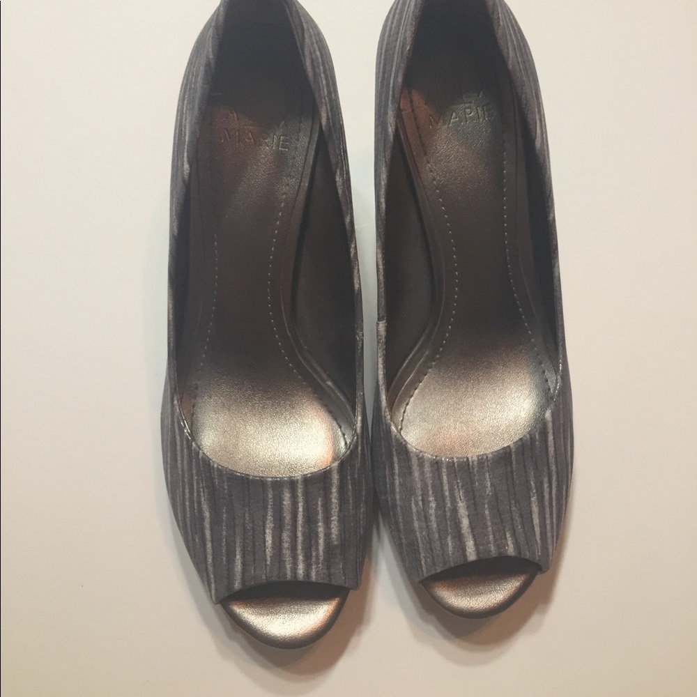 High heel shoes