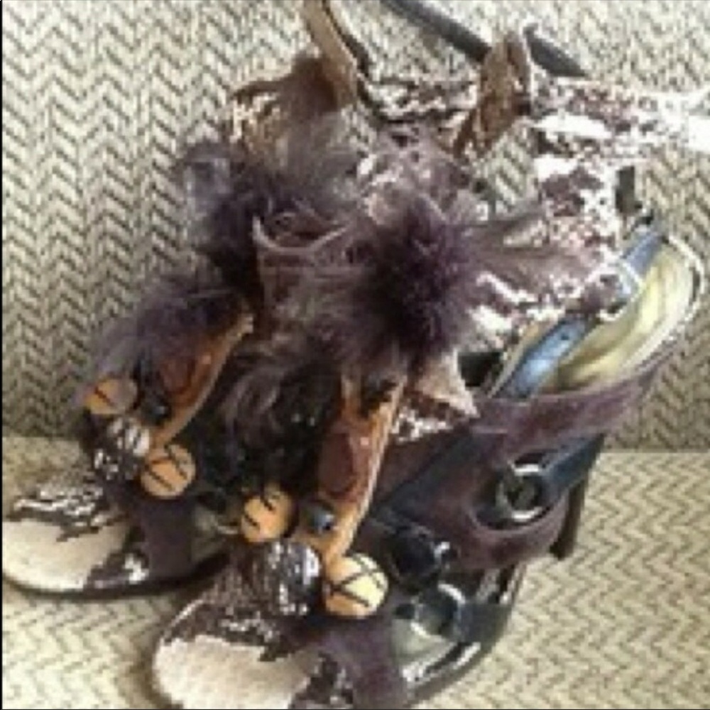 ISO: Bebe feather heels as 10