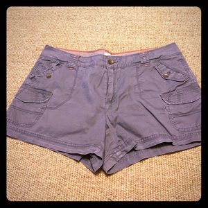 Natural Reflections Shorts gray shorts size 16