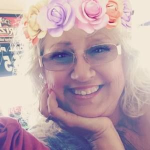 Meet your Posher, Lynnette