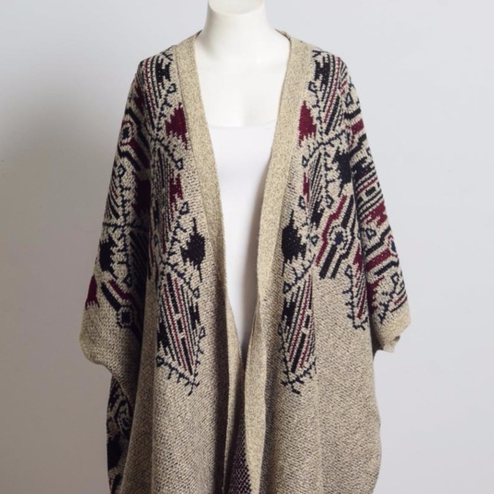 🚨ONE LEFT 😳 Argyle Knit Ruana - Picture 4 of 4