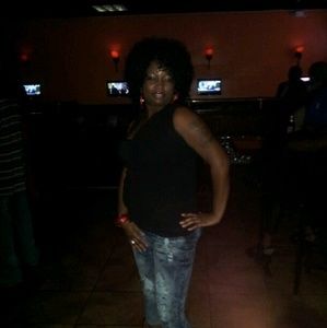 Meet your Posher, Monique