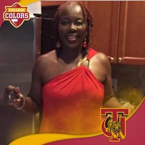 Meet your Posher, Yolanda