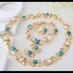 18k gold plated jewelry set. 18k gold plated jewelry set.