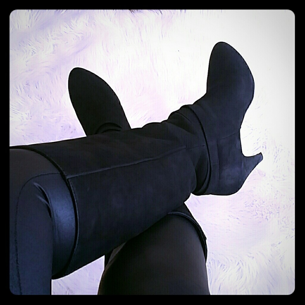 Colin Stuart black Leather Knee Boot