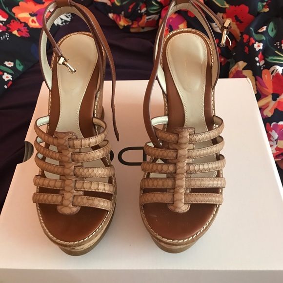 Aldo Shoes - Aldo brown wedge