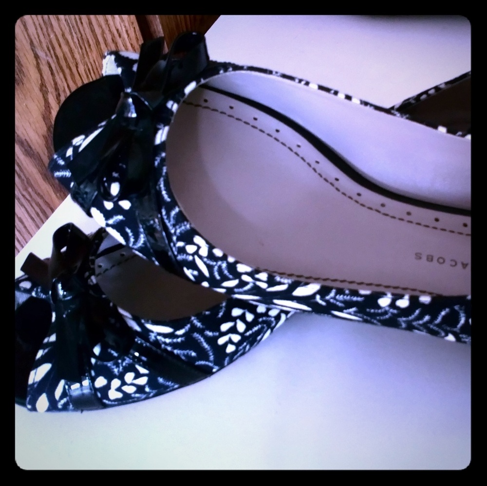 Womens shoes