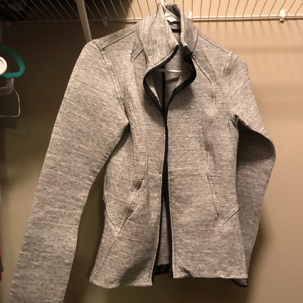 LuluLemon In-sculpt Jacket