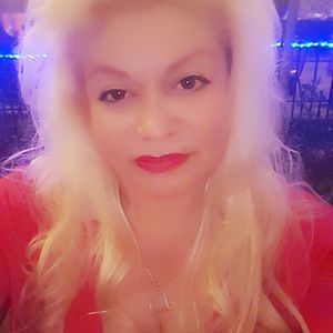 Meet your Posher, Nora