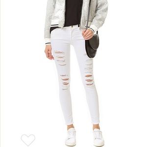 Frame destroy white jeans
