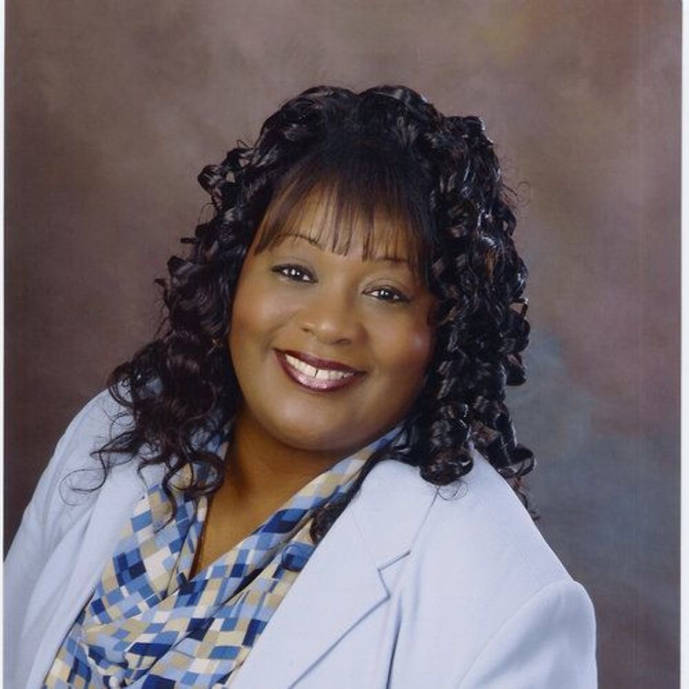 Meet your Posher, Edna