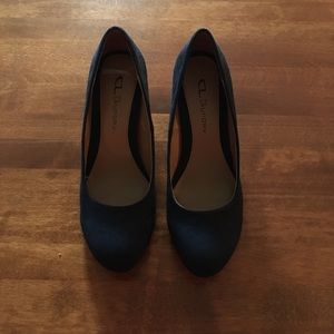 Chinese Laundry Navy wedges. Chinese Laundry Navy wedges.