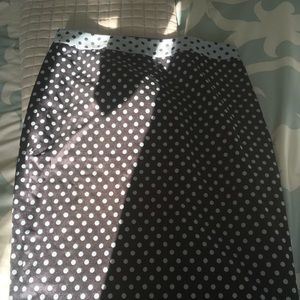 Navy and light blue size 6 polka dot pencil skirt