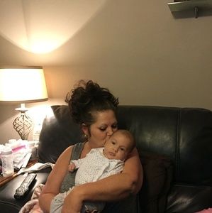 Meet your Posher, Debbie