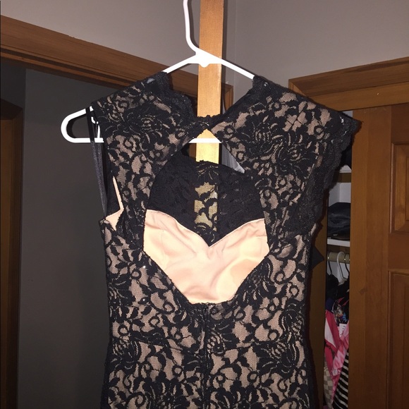 Long Black Lace Prom Dress - Wedding dress/prom - Picture 6 of 8