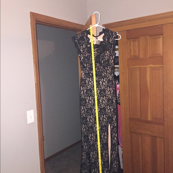 Long Black Lace Prom Dress - Wedding dress/prom - Picture 7 of 8