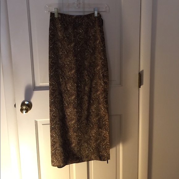 Liz Claiborne long skirt - Picture 2 of 2