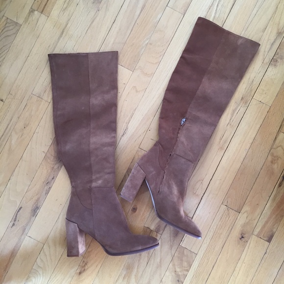 Zara Shoes - SUEDE BROWN ZARA BOOTS SIZE 41 fits more like a 10 Zara Shoes - SUEDE BROWN ZARA BOOTS SIZE 41 fits more like a 10