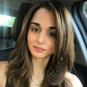 Meet your Posher, Nicole