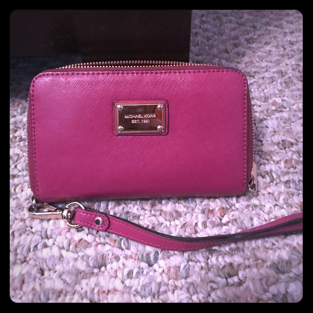 Pink Michael kors wristlet