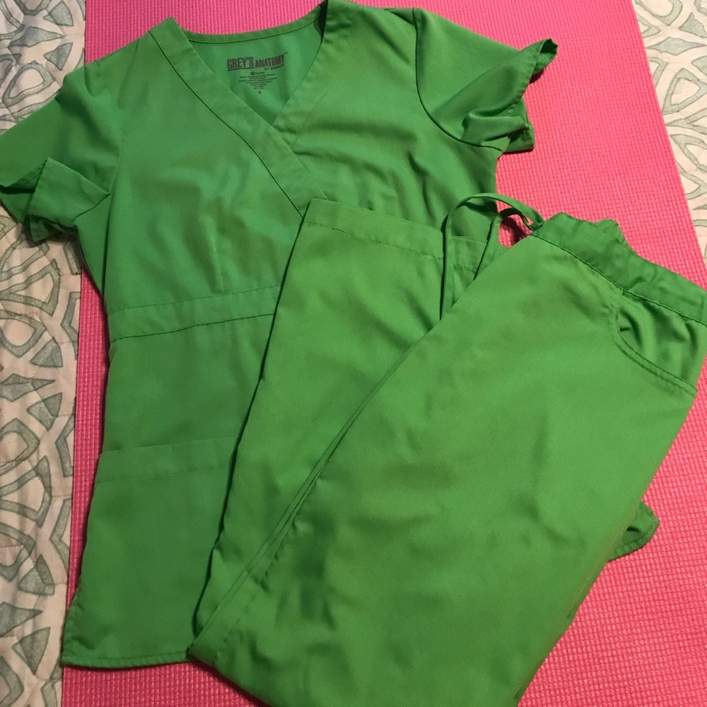 Grey’s Anatomy scrub set