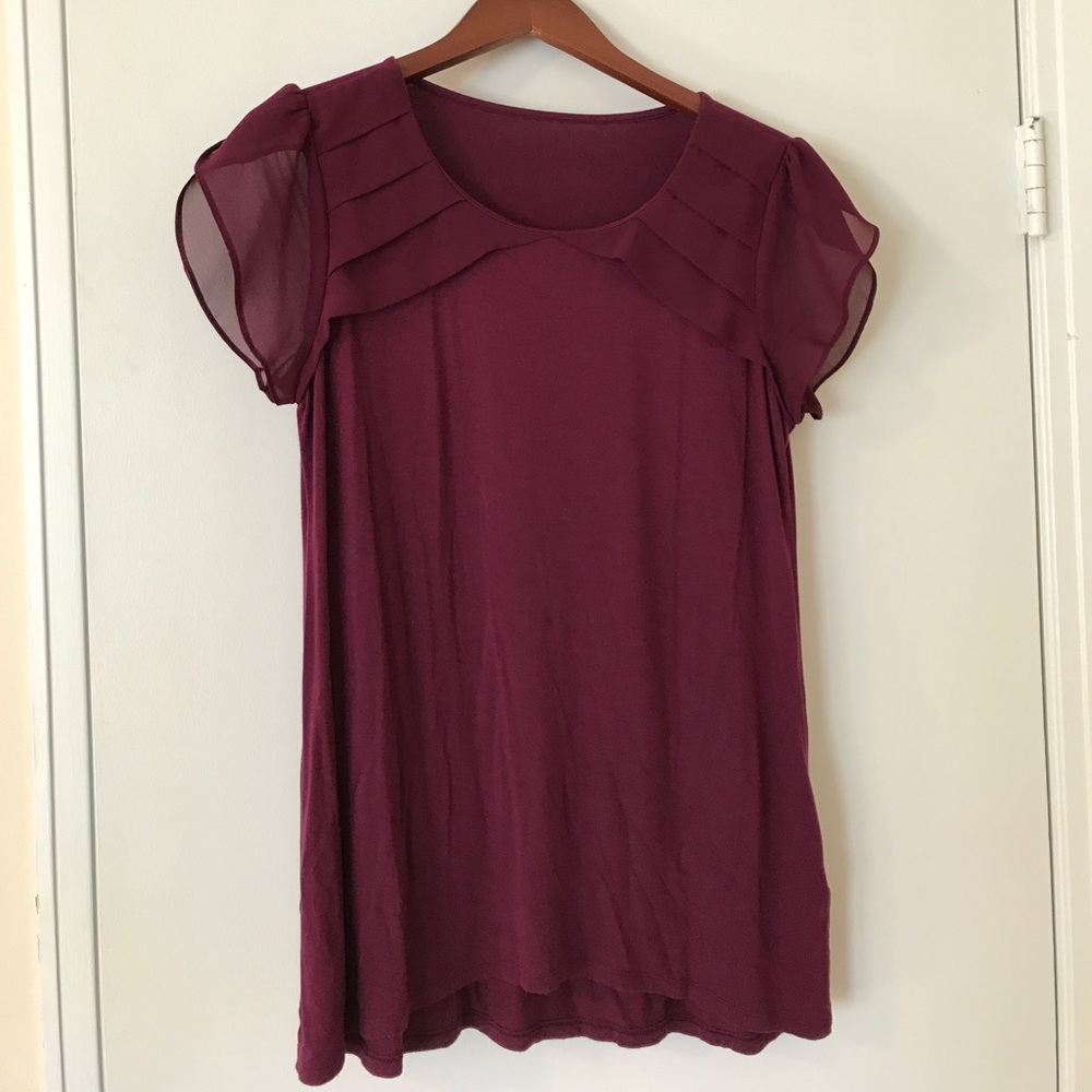 ⚠️CLOSET CLOSING ⚠️ WHBM Burgundy Blouse