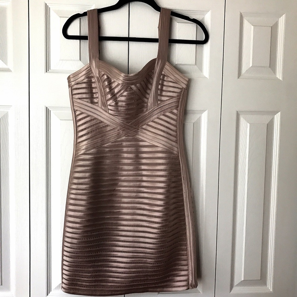 BCBGMAXAZRIA DRESS