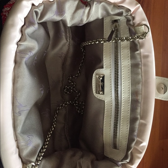 Handbag - Picture 3 of 3