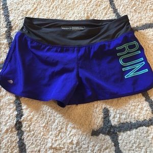 Running shorts