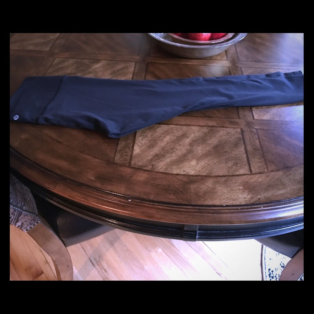 LULU🍋❤️high rise black wunder under. 7/8 crop🍋❤️